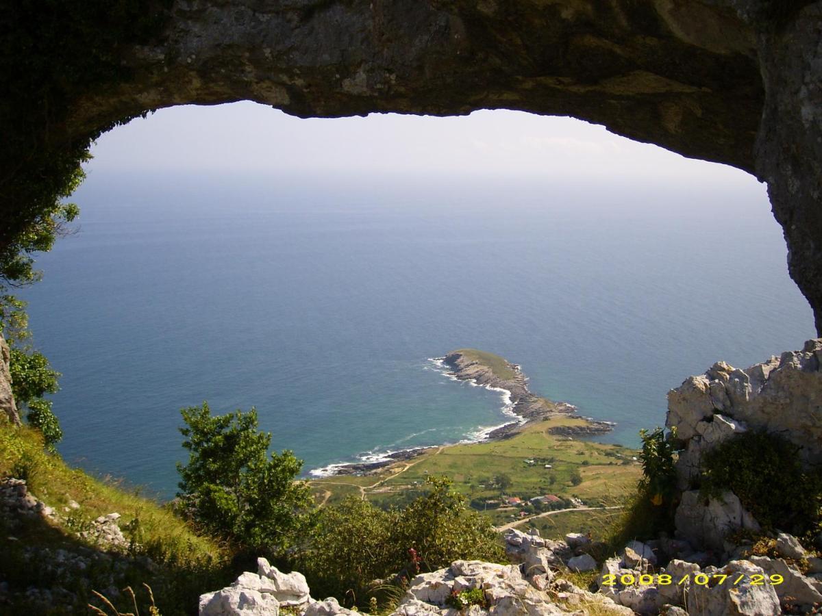 Villa La Ballena De Sonabia Orinon Kültér fotó